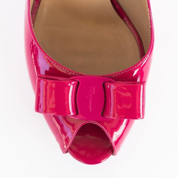 Ferragamo Pumps- Size 8.5 - Picture 4 of 9